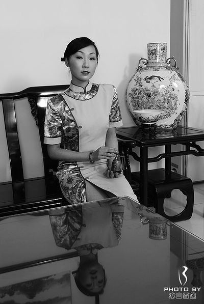 超简单伸展练就蜜桃翘PP