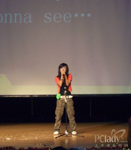 2008中山大学女生节上最美的女生组图_手机壁