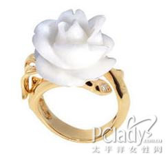 2010“花哨”美戒亮相早春